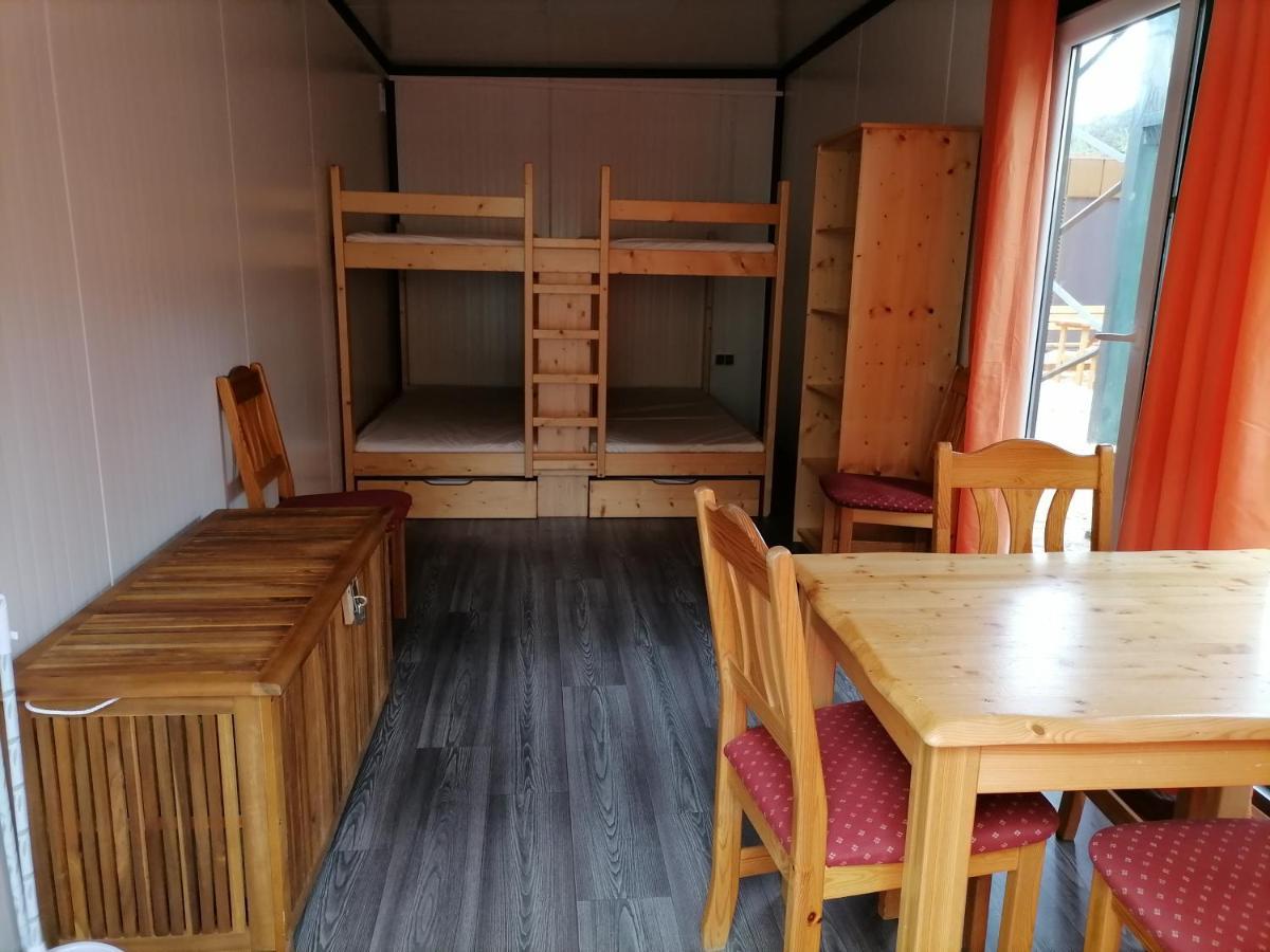 Campingplatz Am Treidlerweg Königstein Esterno foto