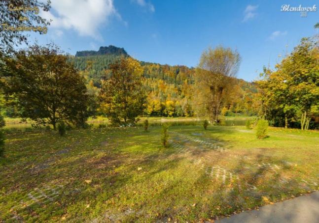 Campingplatz Am Treidlerweg Königstein Esterno foto