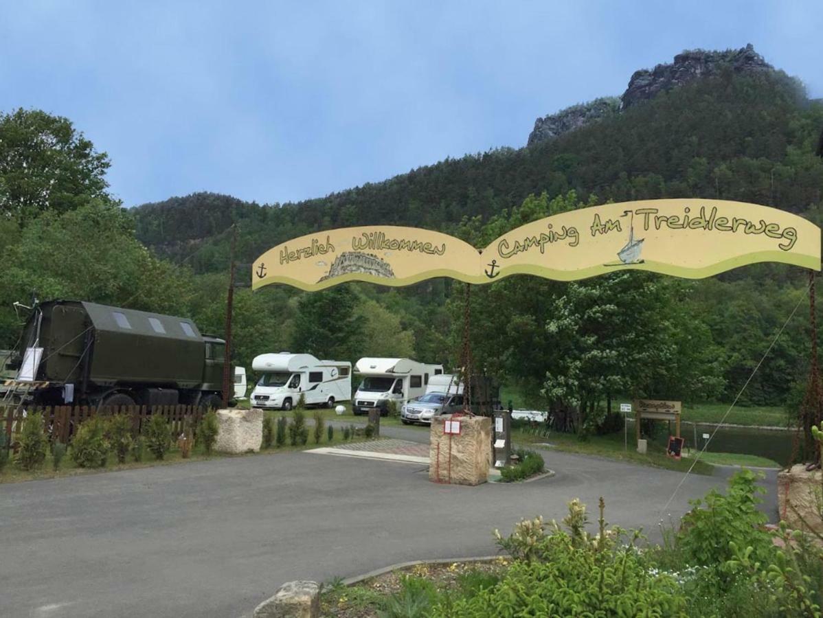 Campingplatz Am Treidlerweg Königstein Esterno foto