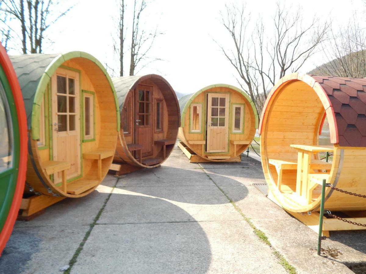 Campingplatz Am Treidlerweg Königstein Esterno foto