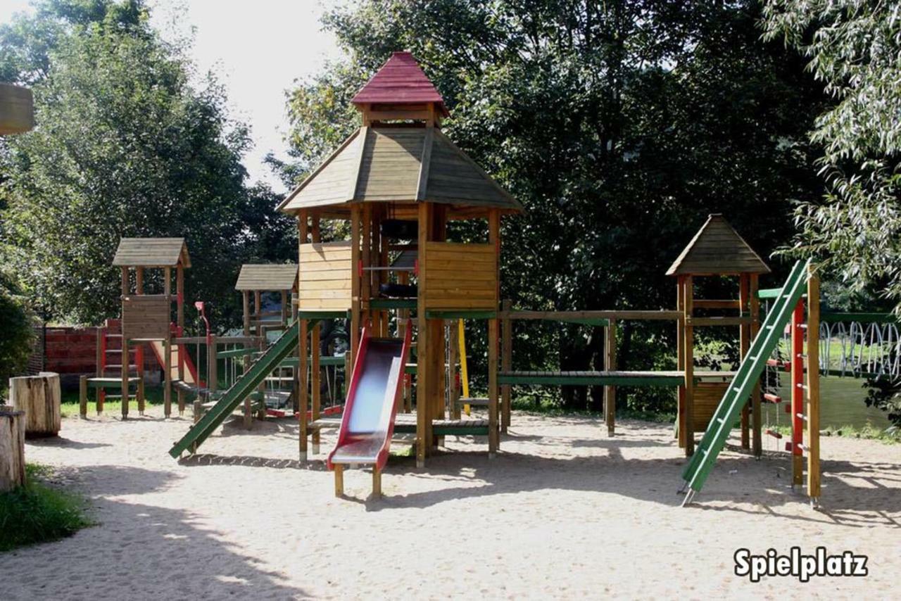 Campingplatz Am Treidlerweg Königstein Esterno foto
